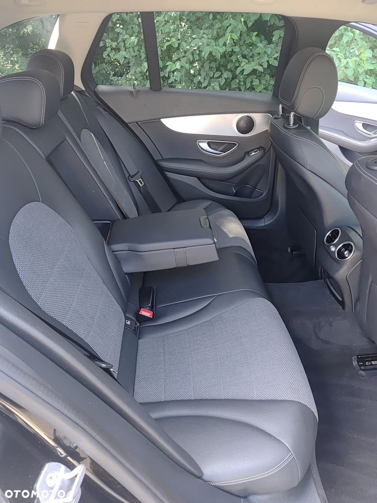 Mercedes-Benz Klasa C 180 (BlueEFFICIENCY) Avantgarde - 13