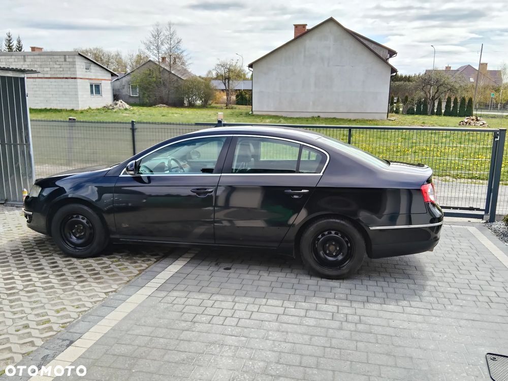 Volkswagen Passat - 14