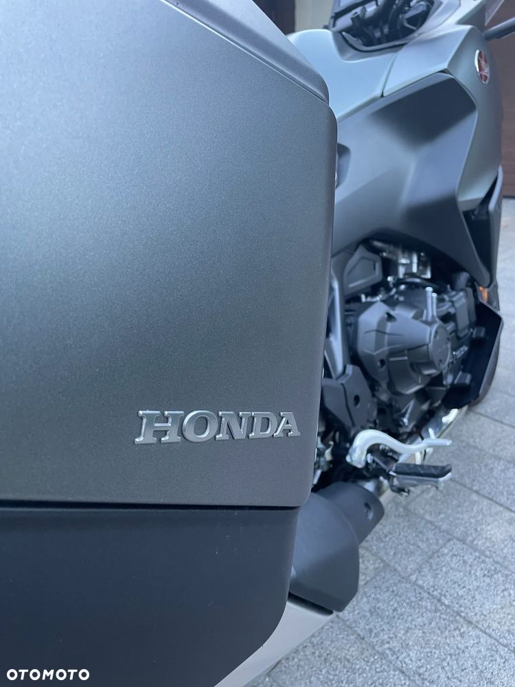 Honda NT - 1