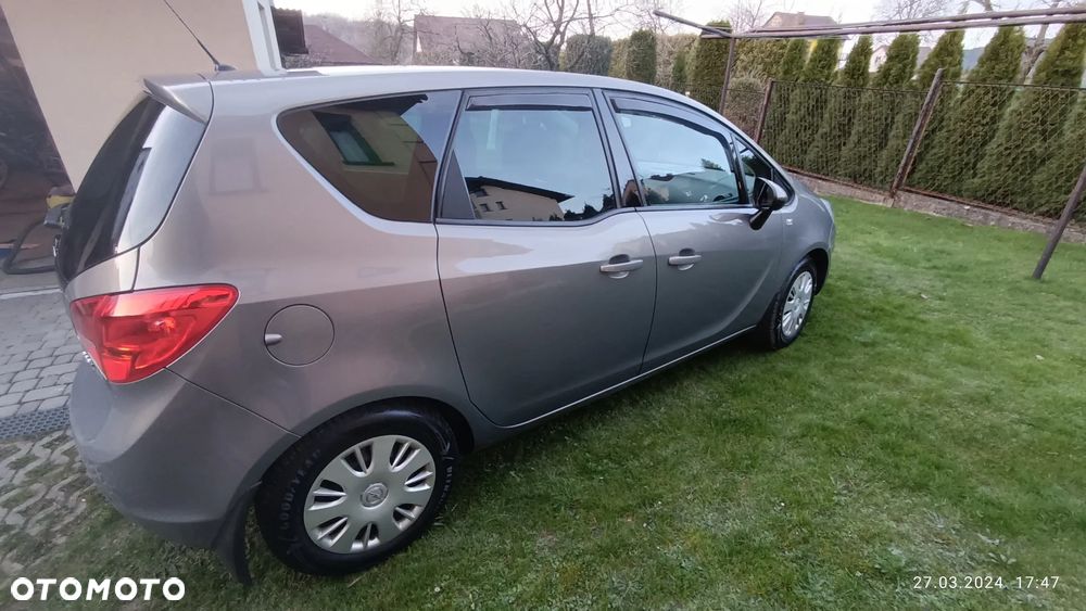 Opel Meriva - 8