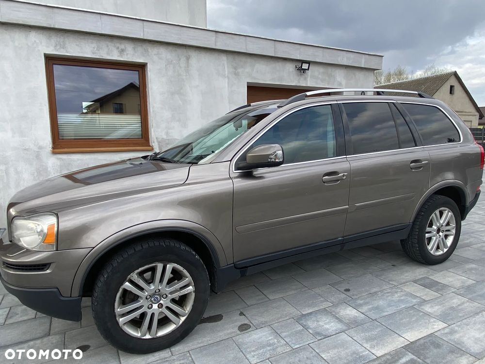 Volvo XC 90 - 1