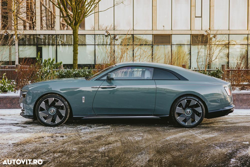 Rolls-Royce Spectre - 7