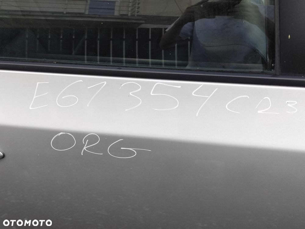 DRZWI PRAWY TYŁ TYLNE BMW E61 354 TITANSILBER ORG LAKIER - 3