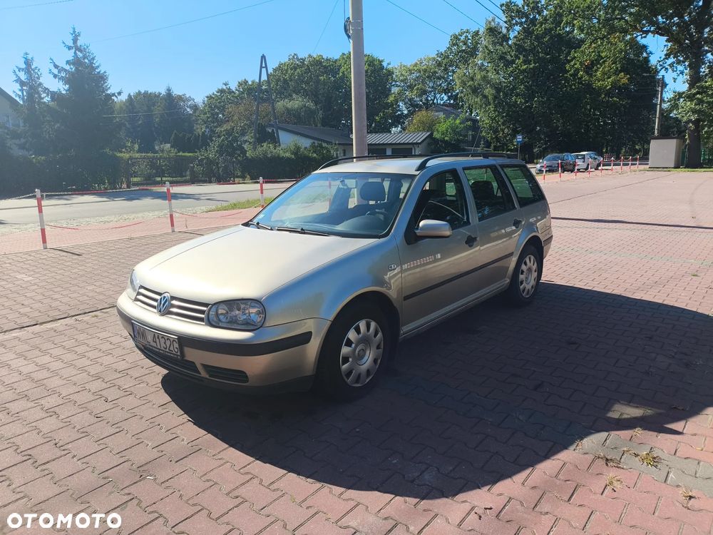 Volkswagen Golf - 2