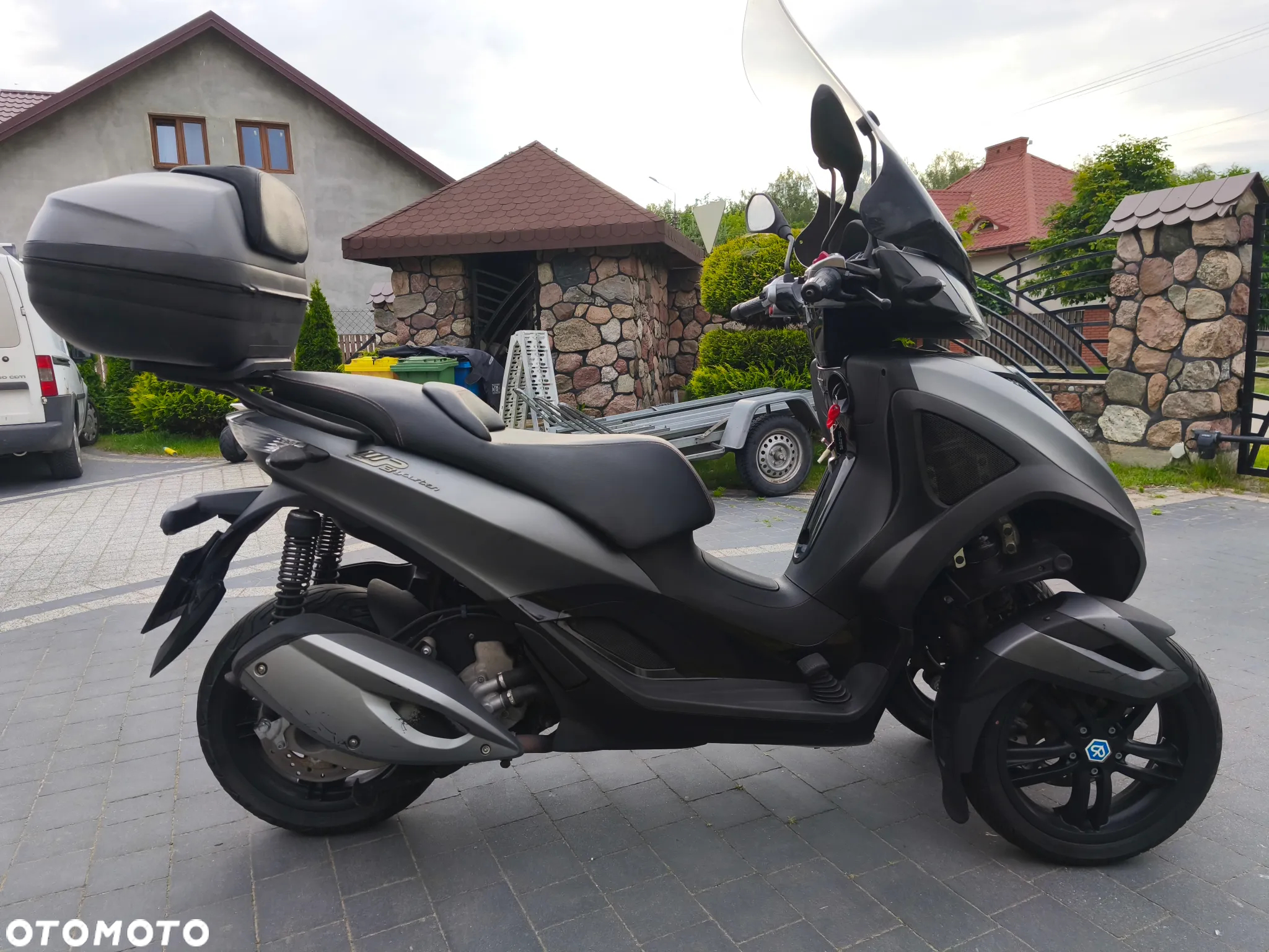 Piaggio MP-3 - 8