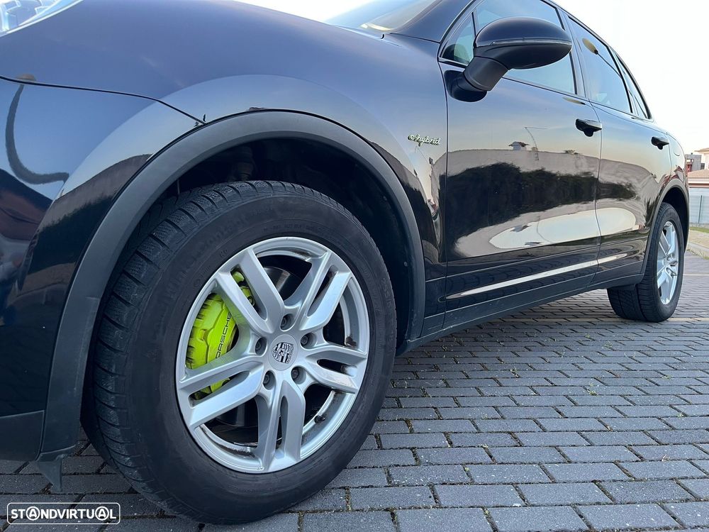 Porsche Cayenne S E-Hybrid - 12