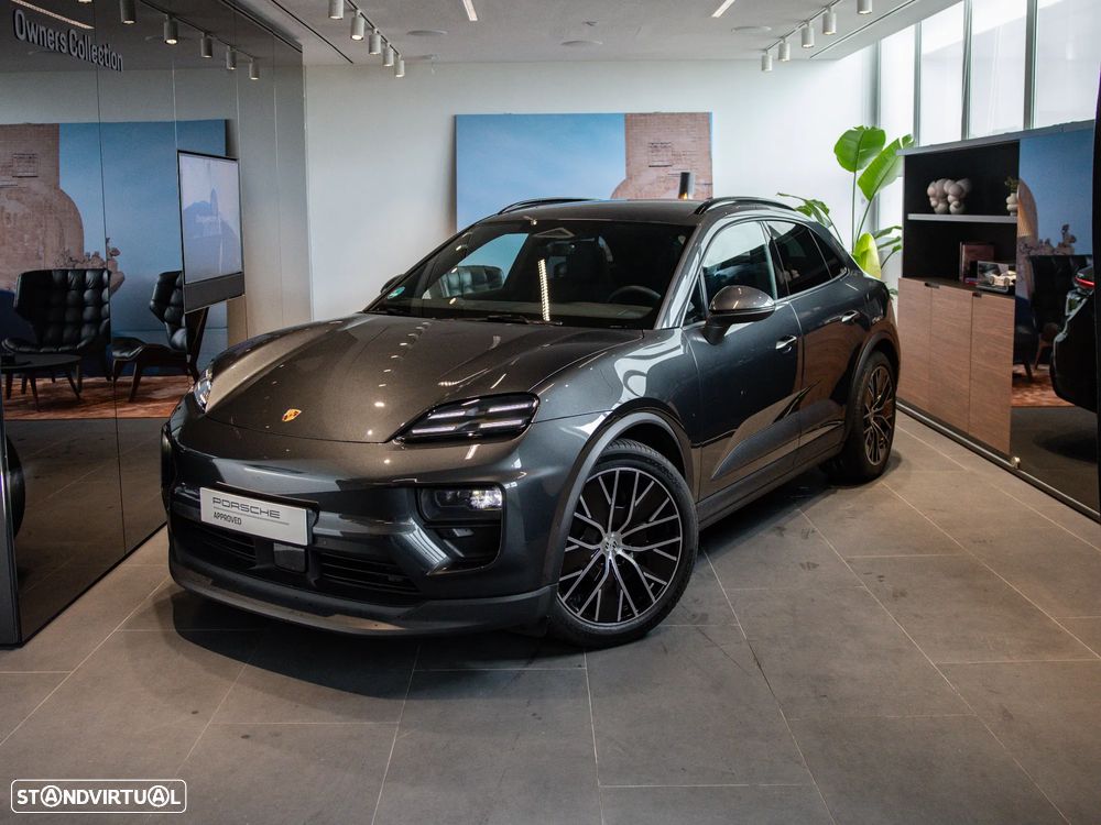 Porsche Macan Electric 4 - 1
