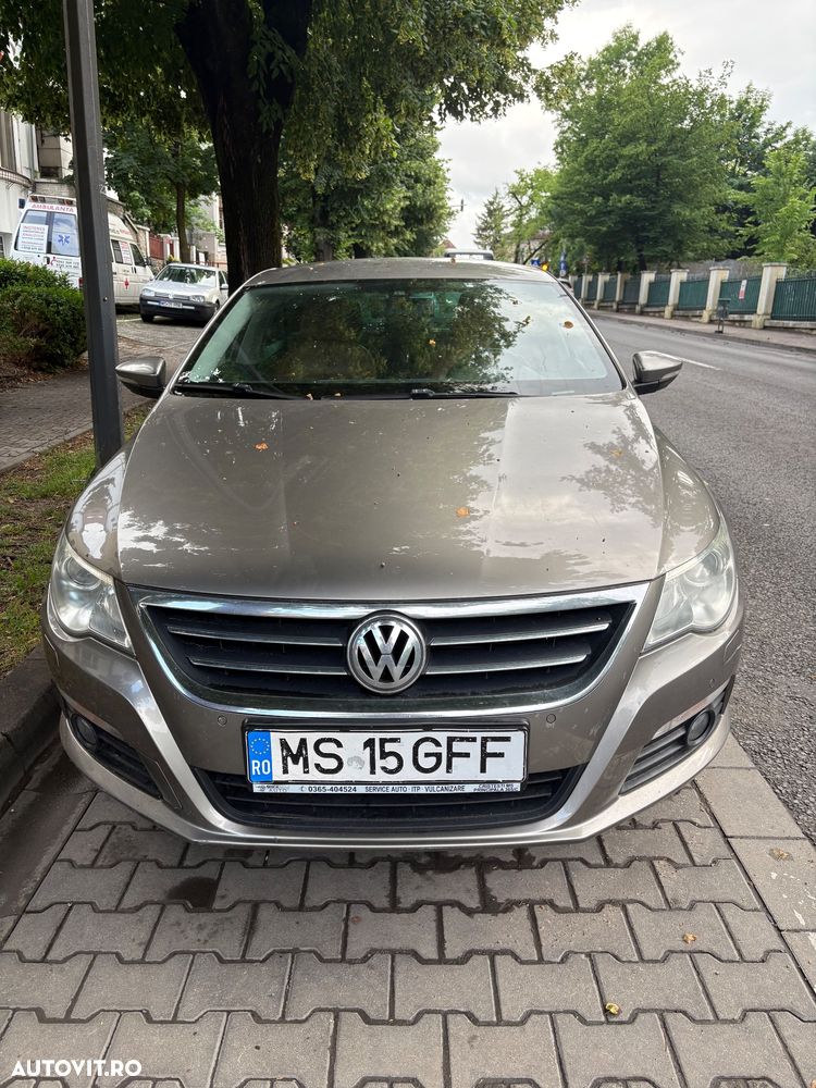 Volkswagen Passat 2.0 TDI Comfortline DPF - 1