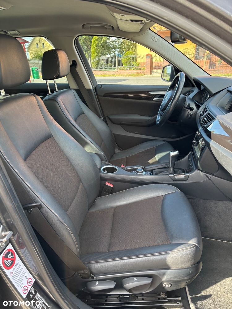 BMW X1 sDrive20d EfficientDynamics Edition xLine - 14