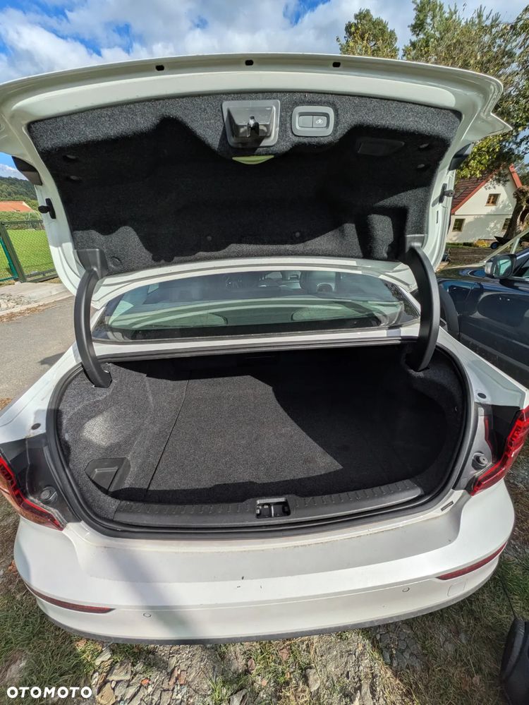 Volvo S60 T6 AWD Momentum Pro - 21