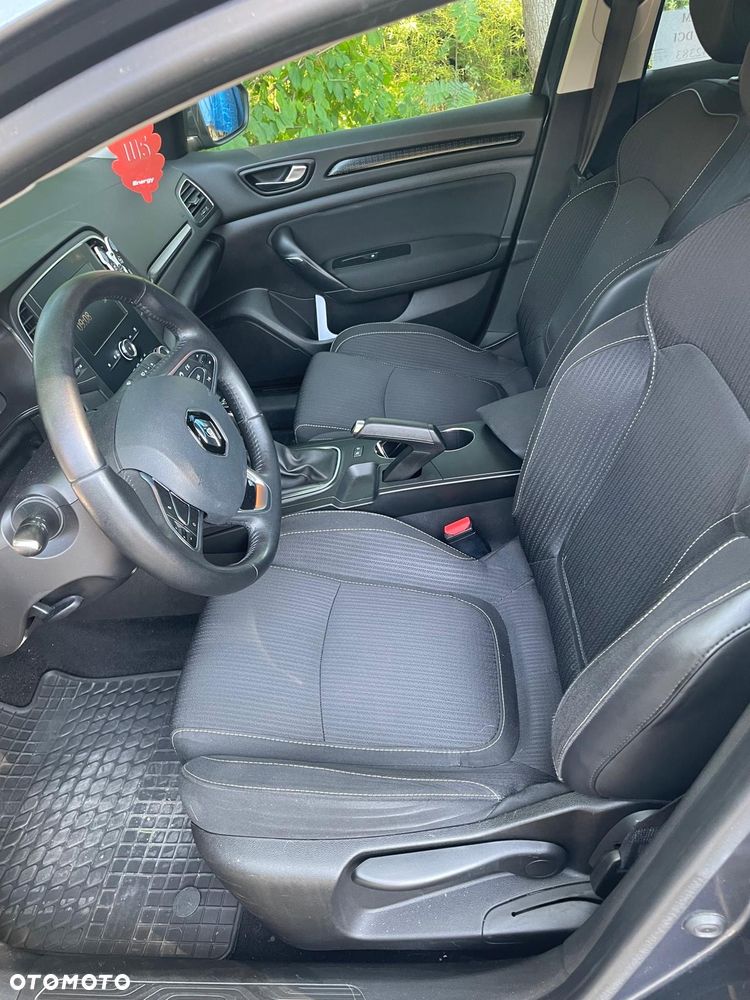 Renault Megane 1.5 dCi Energy Life EU6 - 4