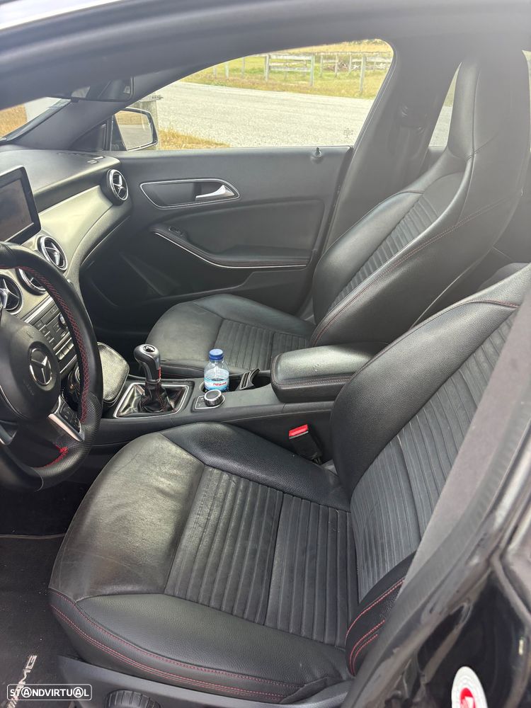 Mercedes-Benz CLA 180 d Shooting Brake AMG Line - 4