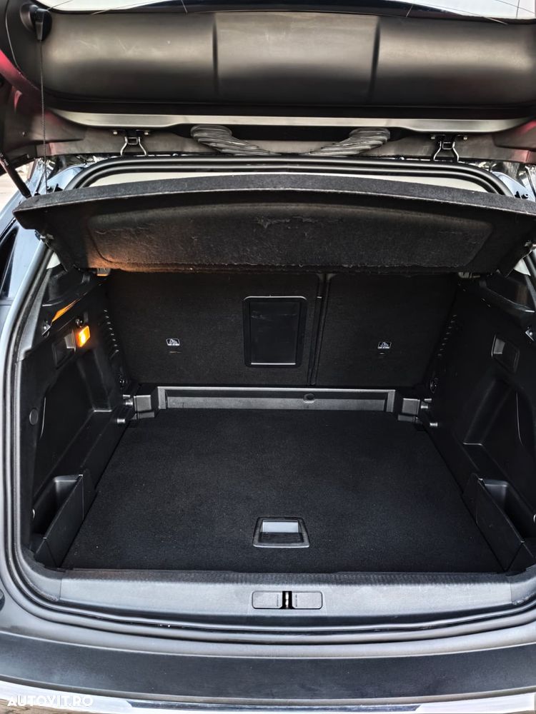 Peugeot 3008 1.2 PureTech Turbo S&S Allure - 17