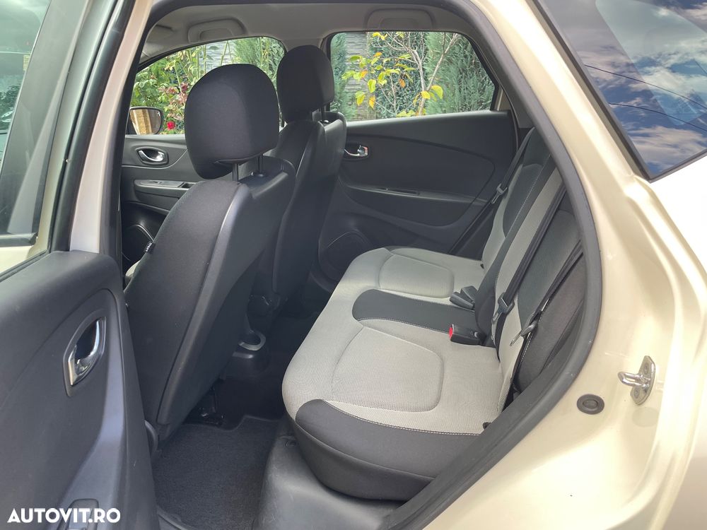 Renault Captur - 19