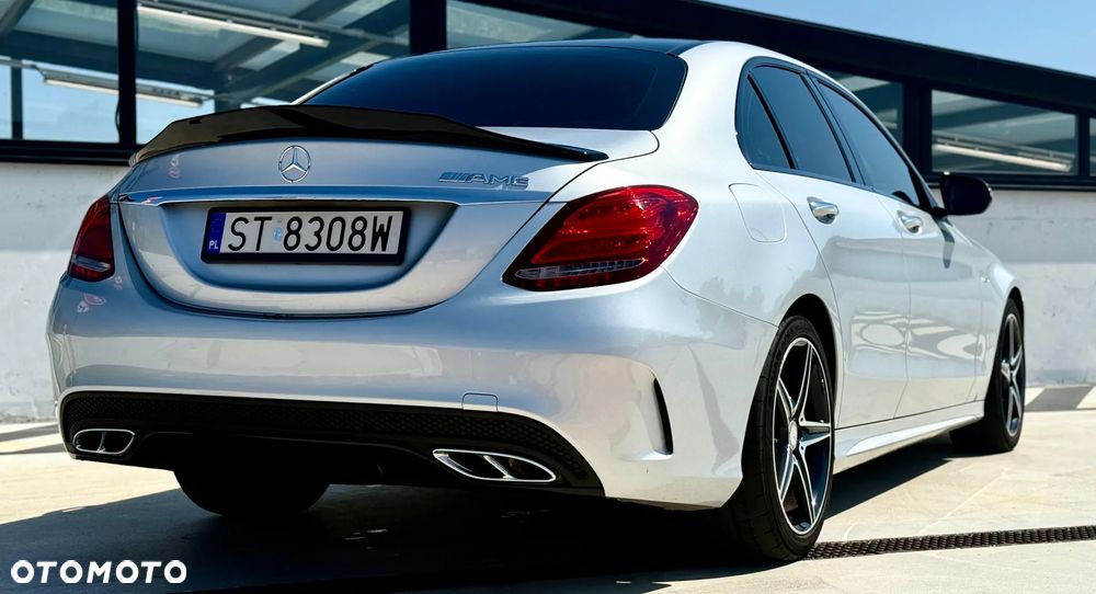 Mercedes-Benz Klasa C AMG 43 4-Matic - 11