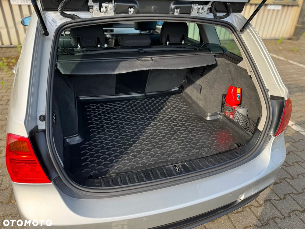 BMW Seria 3 - 18