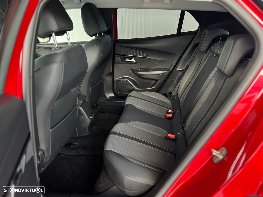 Peugeot 2008 1.5 BlueHDi Allure Pack - 24