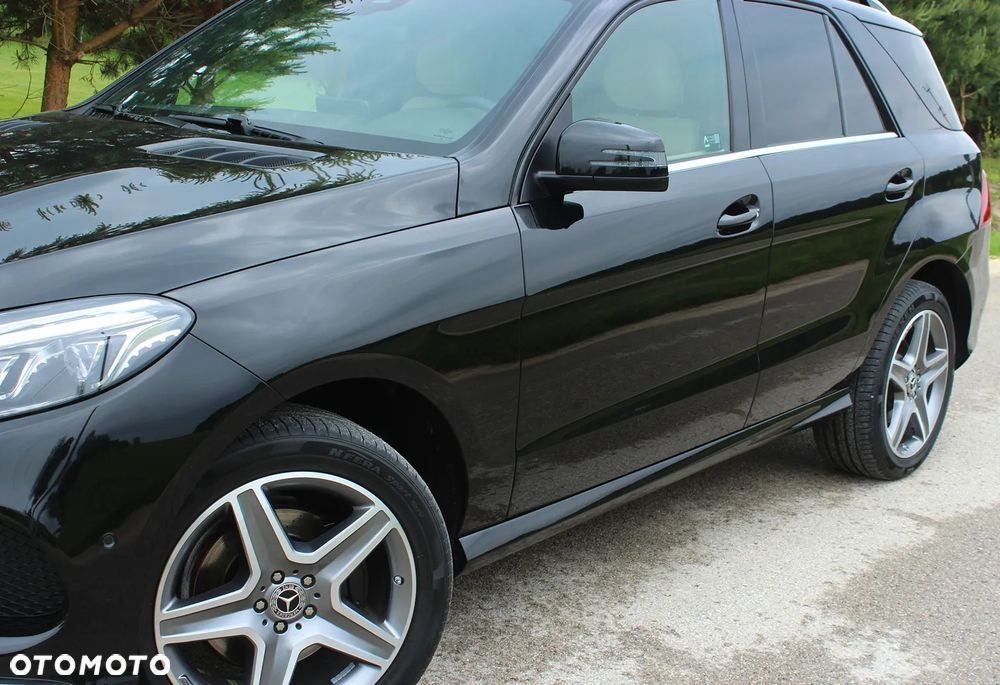 Mercedes-Benz GLE 250 d 4-Matic - 17