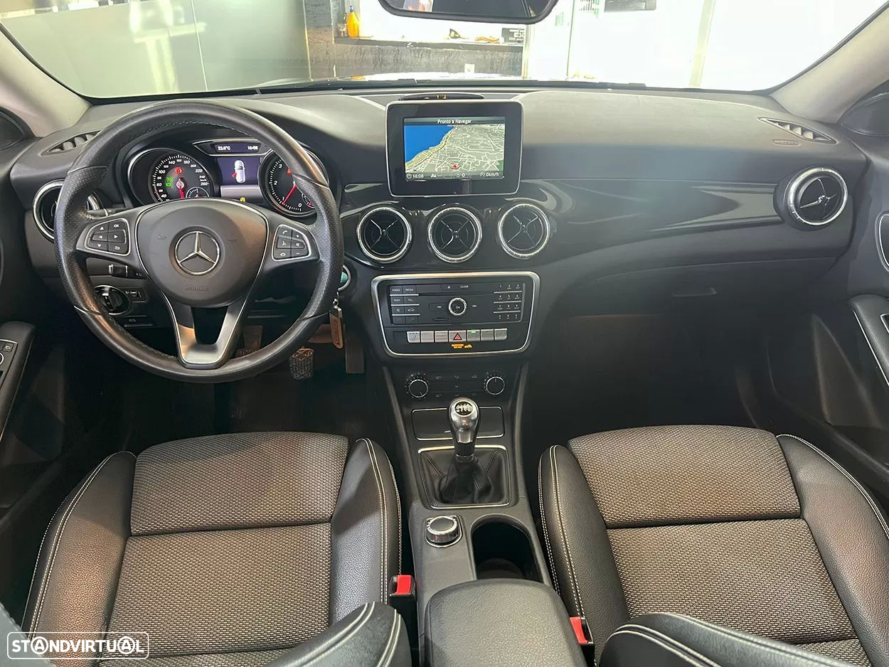 Mercedes-Benz CLA 180 d Shooting Brake Urban - 10