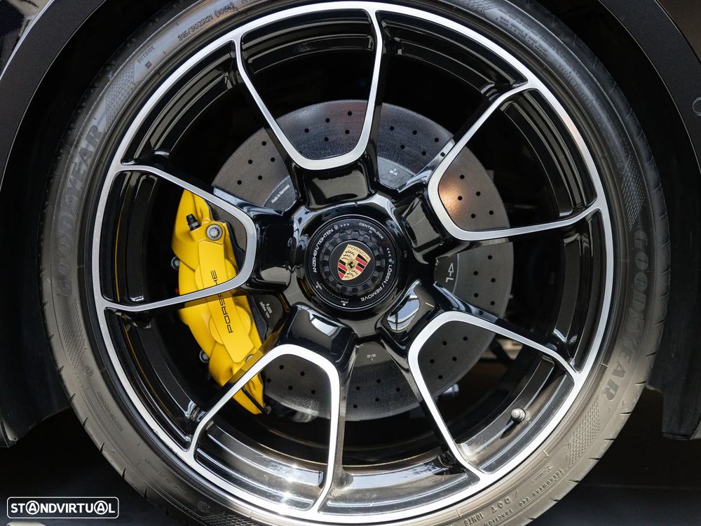 Porsche 911 (992) Turbo S PDK - 18