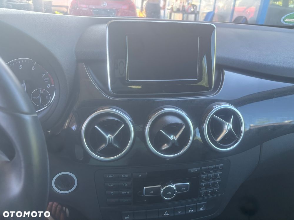 Mercedes-Benz Klasa B 180 (BlueEFFICIENCY) - 7