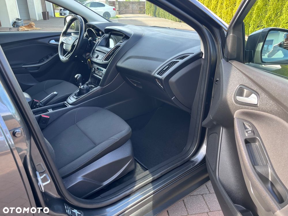 Ford Focus 1.5 EcoBlue STart-Stopp-System TITANIUM - 18