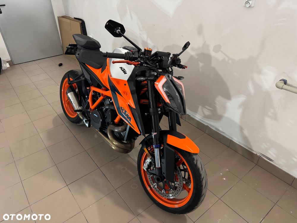KTM Super Duke - 16