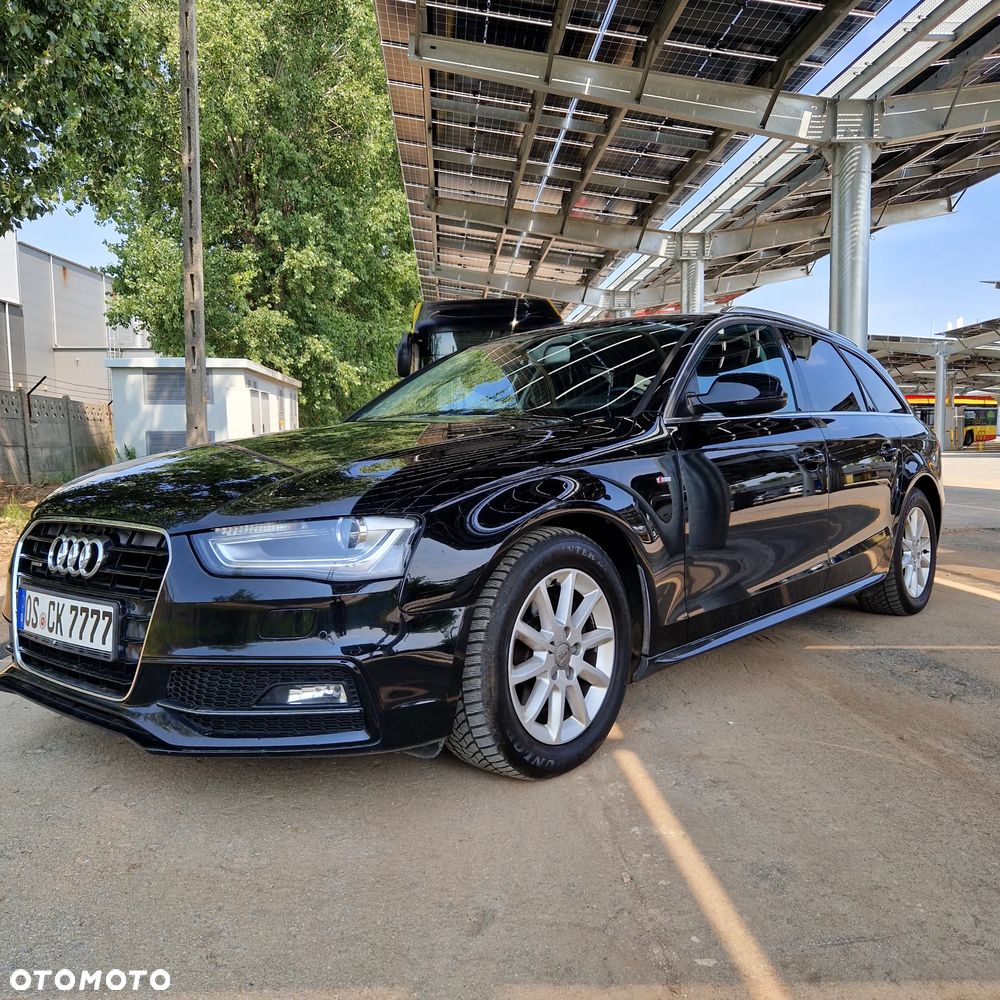 Audi A4 Avant 2.0 TDI DPF clean diesel quattro Attraction - 1