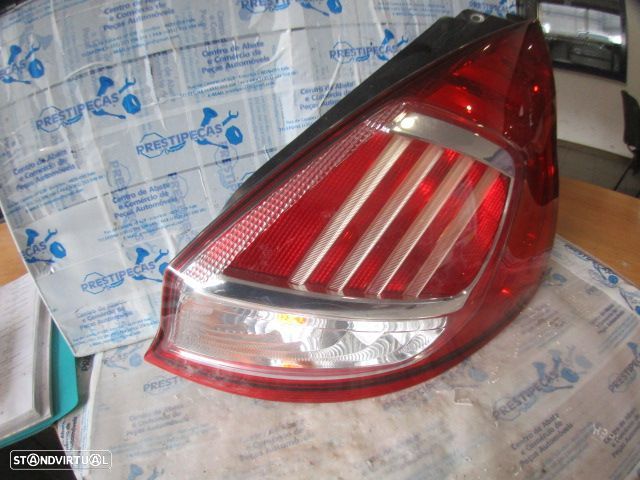 Farol Tras 00199726 FORD FIESTA 6 2017 1.5TDCI 95CV 5P CINZA ESCURO DRT ORIGINAL - 2