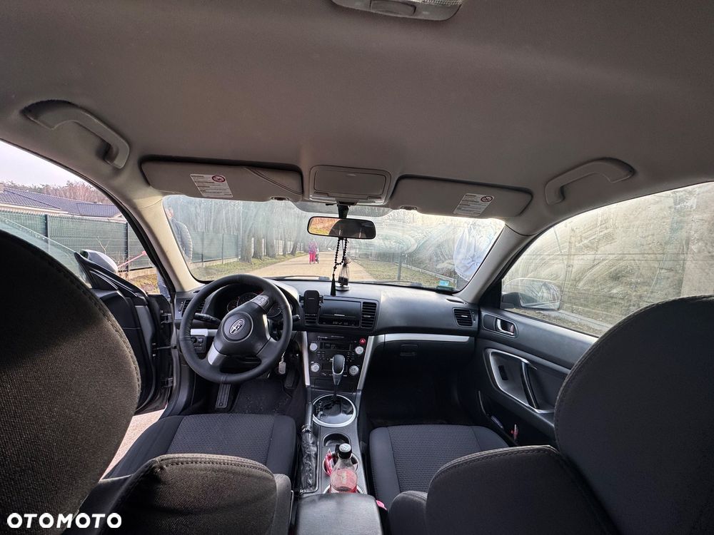 Subaru Legacy 2.0R GX - 18