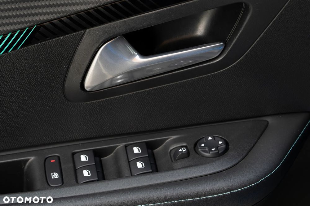 Peugeot 208 1.2 PureTech Allure S&S - 6