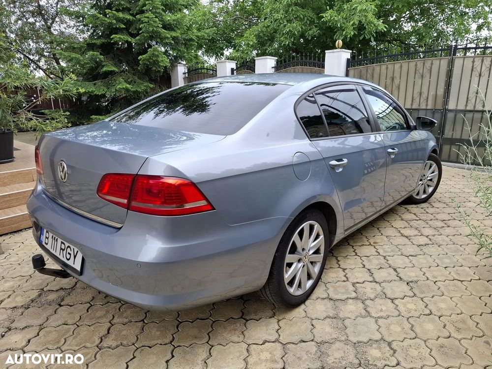 Volkswagen Passat 2.0 TDI Blue TDI DSG Comfortline - 3