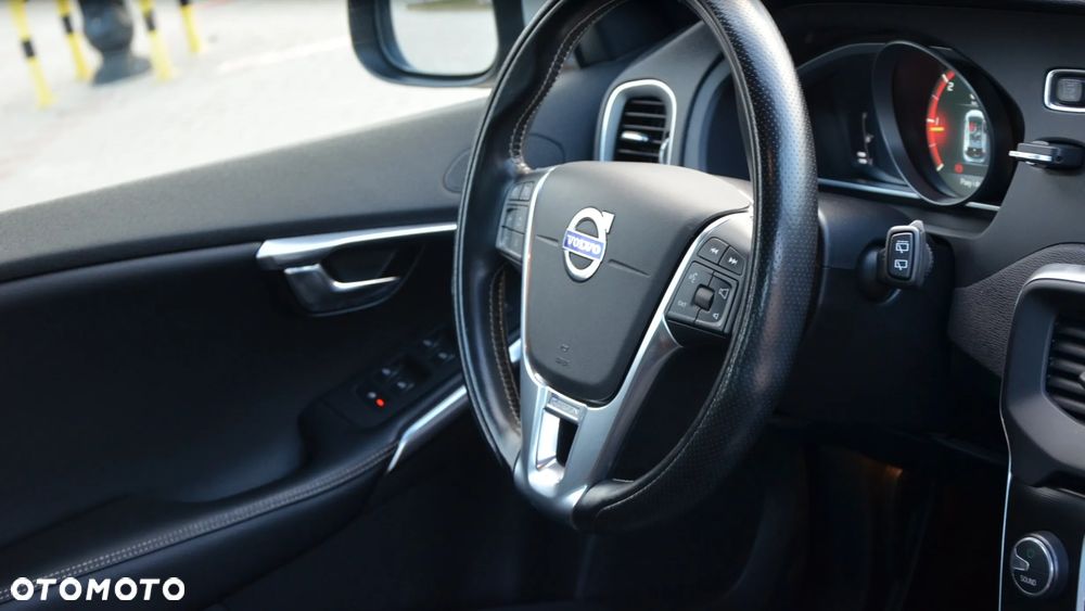 Volvo V40 D2 RDesign - 21