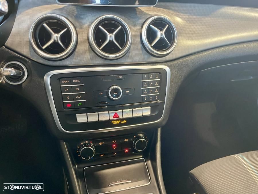 Mercedes-Benz CLA 180 d Shooting Brake Urban Aut. - 18