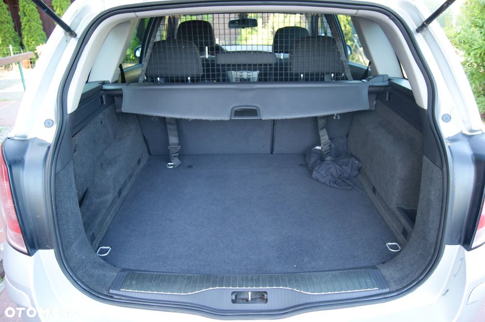 Opel Astra 1.9 CDTI Elegance - 24