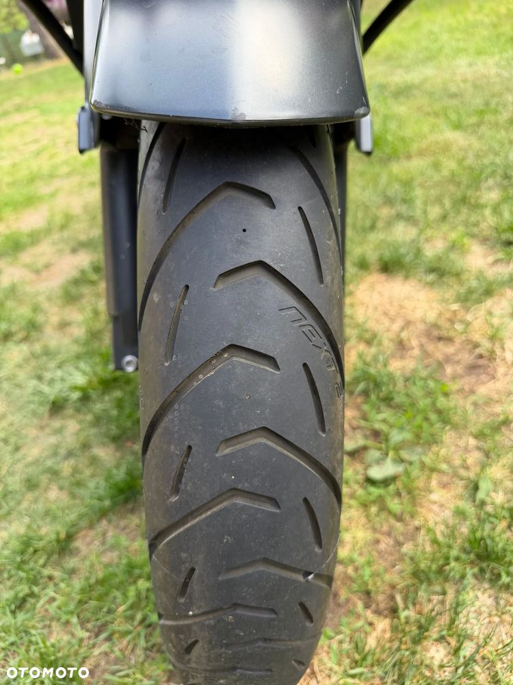 Suzuki V-STROM - 7