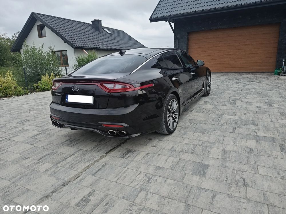 Kia Stinger 2.0 T-GDI GT Line - 4