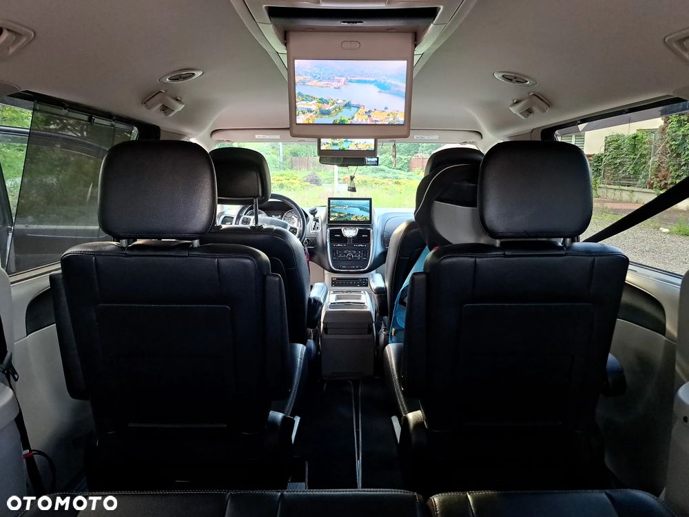 Chrysler Town & Country 3.6 Touring - 12