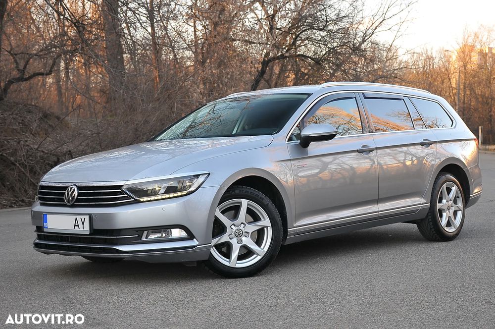 Volkswagen Passat 2.0 TDI DSG Highline - 1