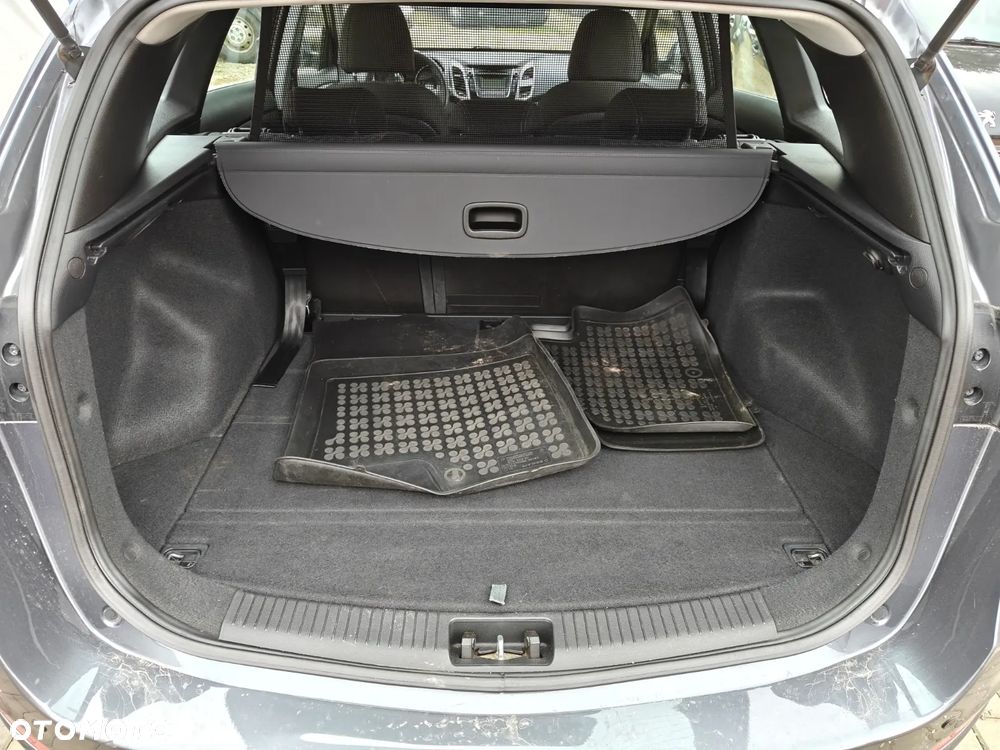 Hyundai i30 1.6 CRDi Comfort - 16