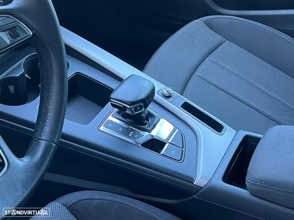 Audi A4 Avant 30 TDI S tronic - 14