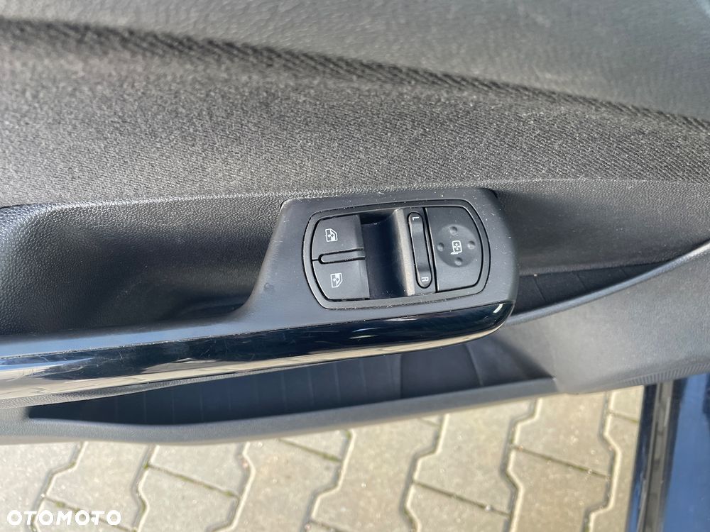 Opel Corsa 1.2 16V EcoFLEX Satellite - 12