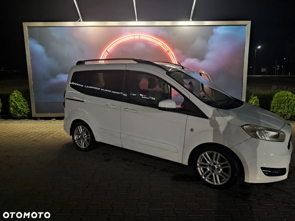 Ford Tourneo Courier 1.5 TDCi Trend - 6