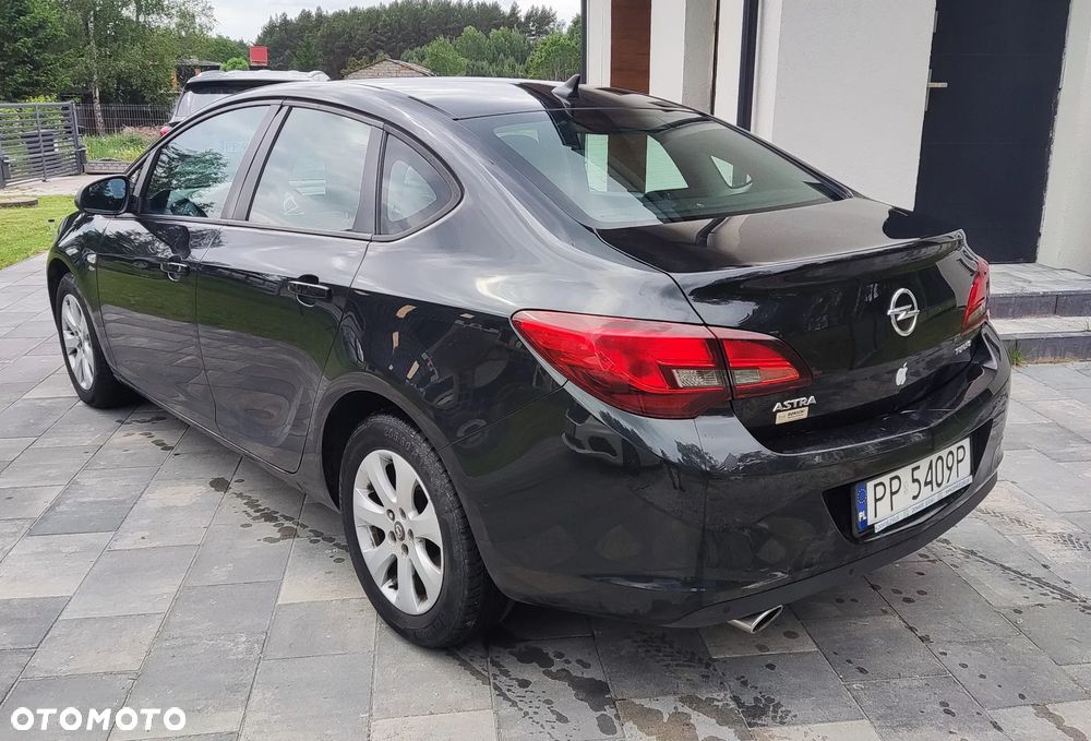 Opel Astra 1.4 T Active - 3