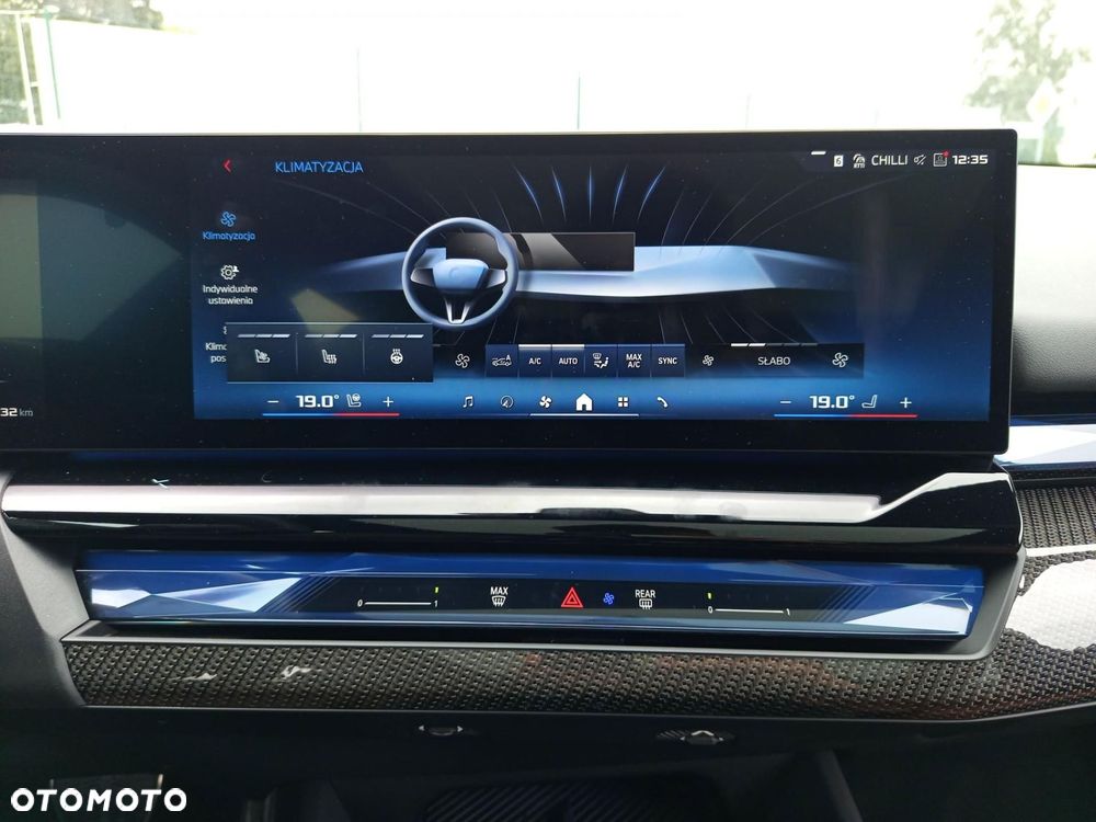 BMW i5 - 18