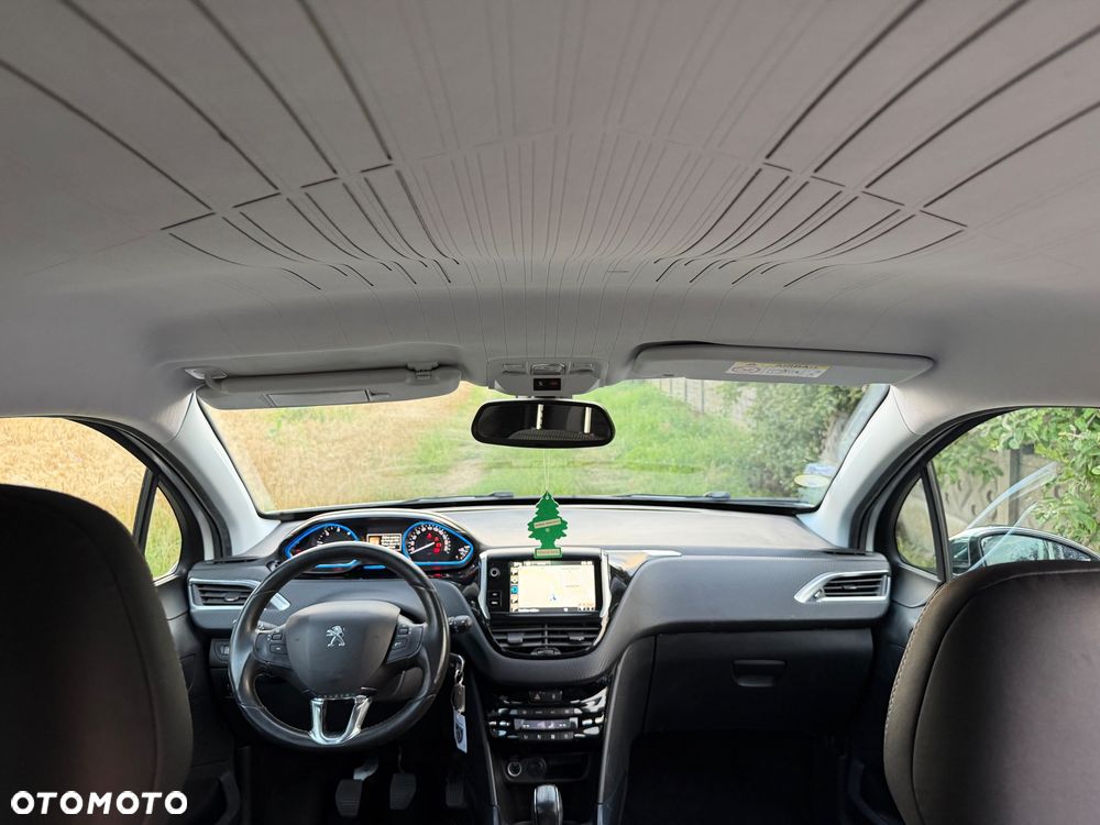 Peugeot 2008 1.6 e-HDi Allure S&S - 12