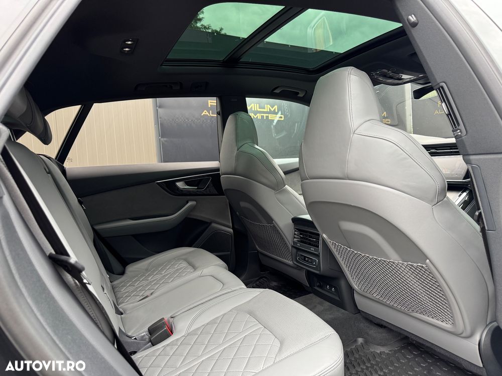 Audi Q8 SUV TFSI e quattro 290 kW tiptronic S line business - 12