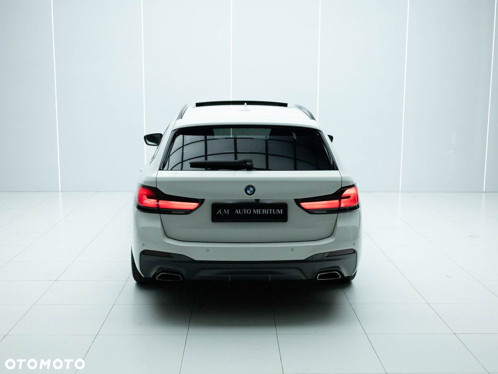 BMW Seria 5 530i xDrive M Sport Edition - 9