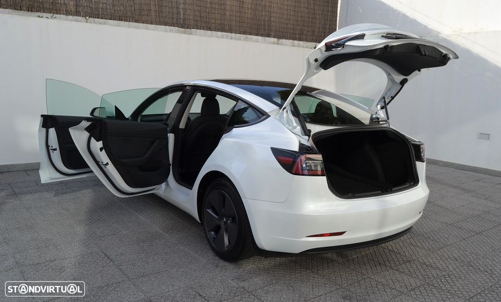 Tesla Model 3 Long Range Tração Traseira - 15