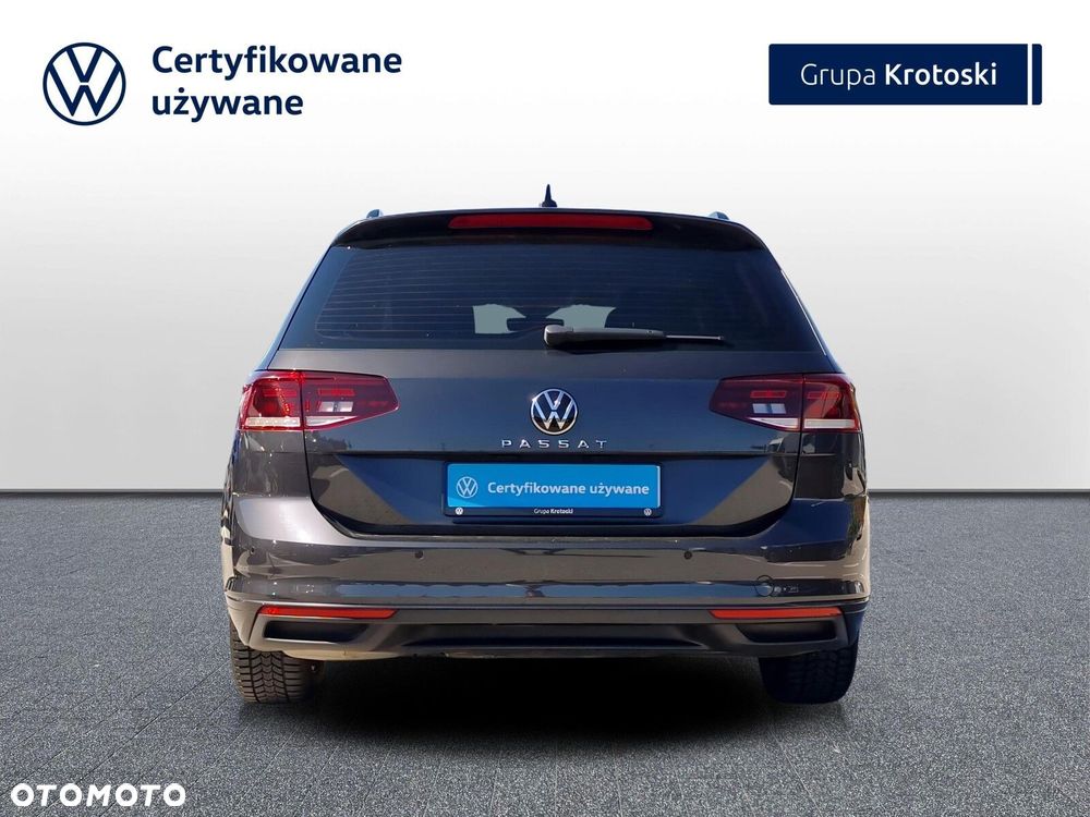 Volkswagen Passat - 6